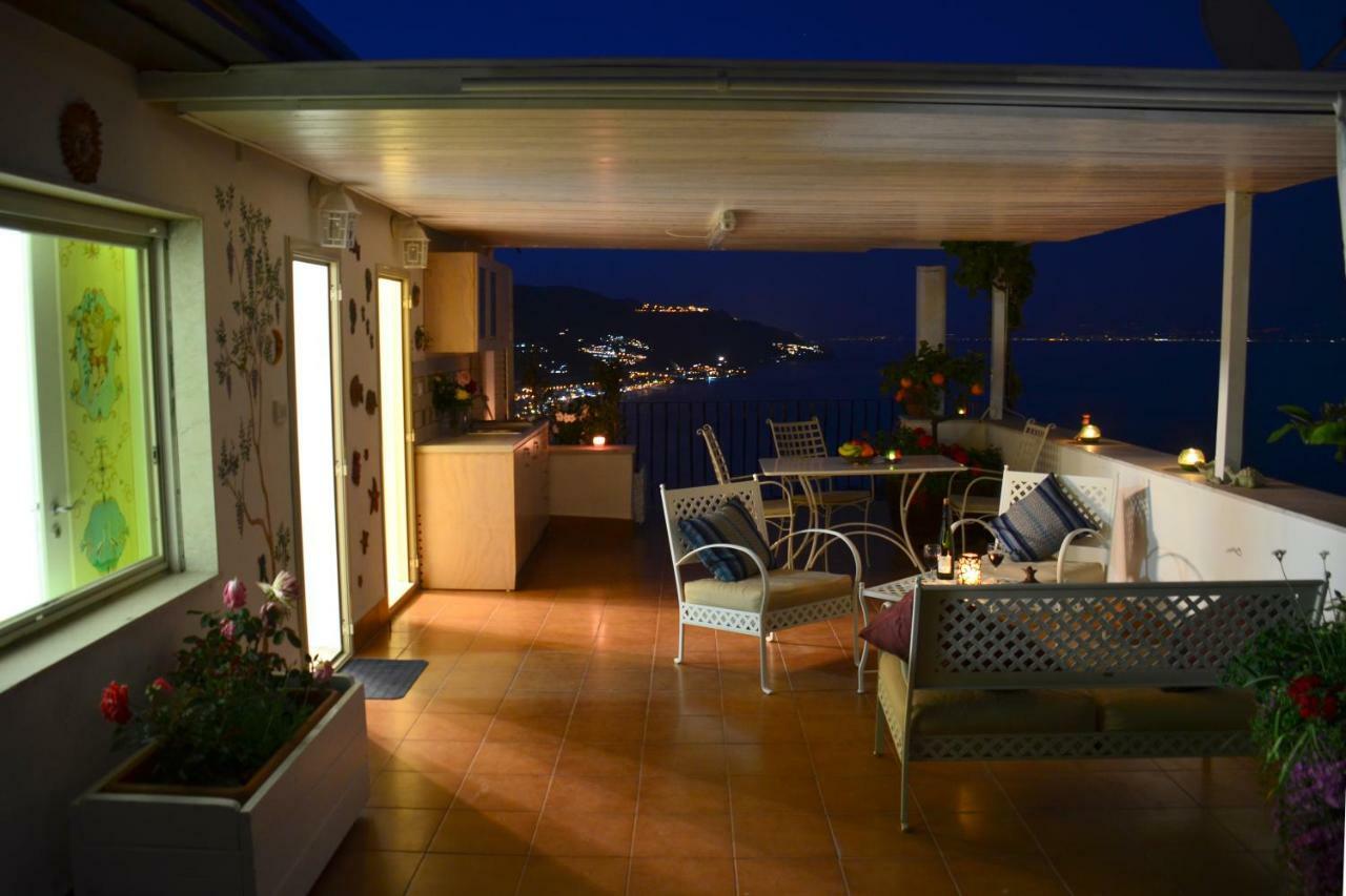 L'Attico Bed and Breakfast Taormina Eksteriør billede